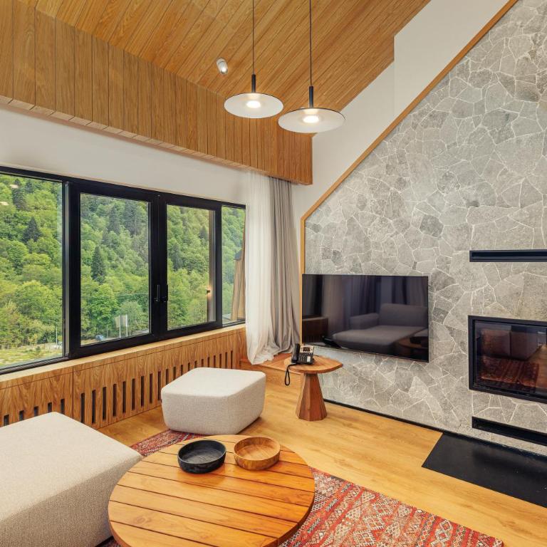 Mountain Retreat Hotel by Dukley - River Loft - 10