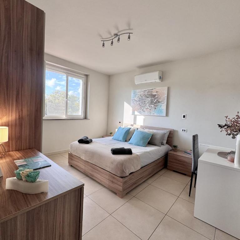 The Artists Villa - Modern Villa with Swimming Pool, Garden , 4 bedrooms and 4 bathrooms - 10 minutes from the city centre - Villa con Vista Giardino - 11