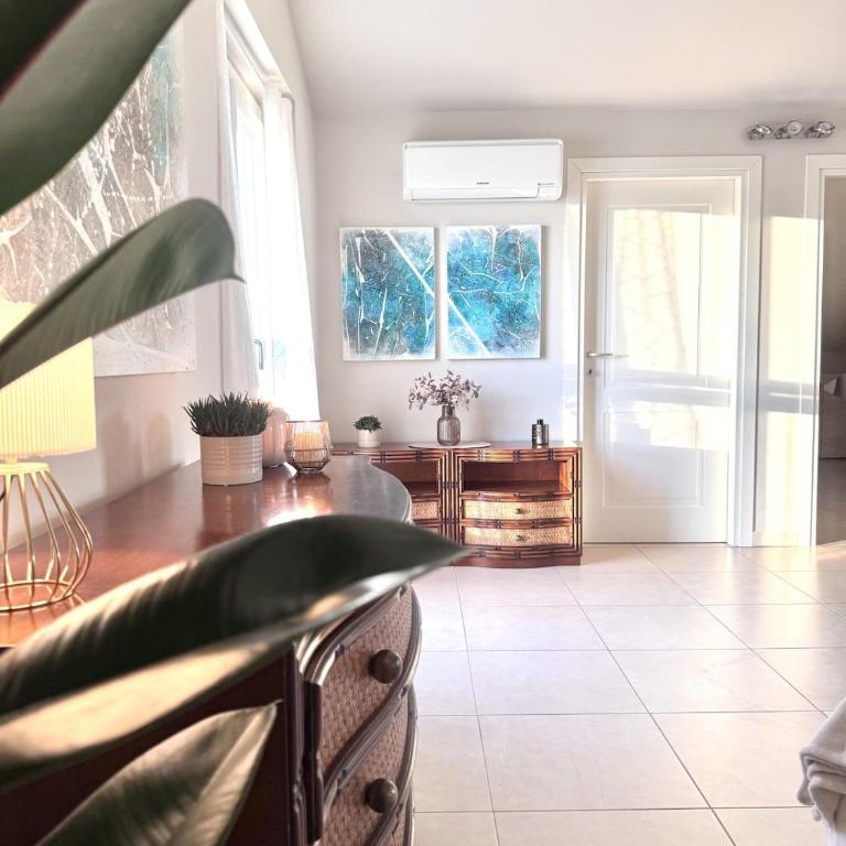 The Artists Villa - Modern Villa with Swimming Pool, Garden , 4 bedrooms and 4 bathrooms - 10 minutes from the city centre - Villa con Vista Giardino - 18