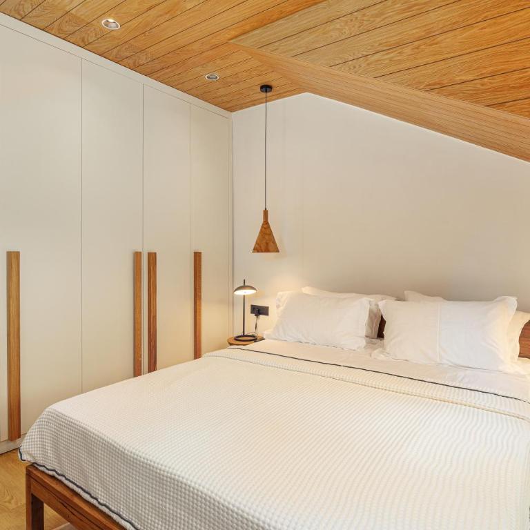 Mountain Retreat Hotel by Dukley - Peak Chalet - 10