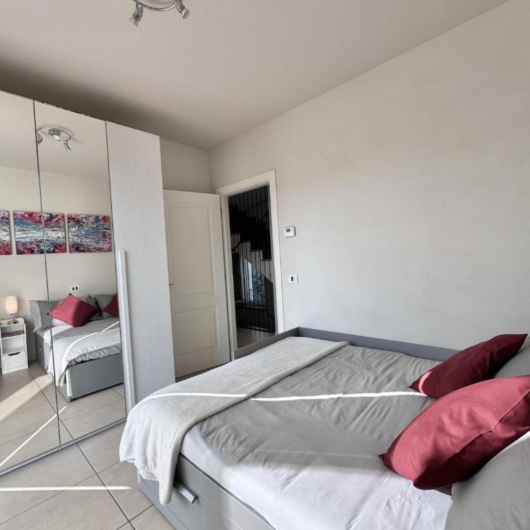 The Artists Villa - Modern Villa with Swimming Pool, Garden , 4 bedrooms and 4 bathrooms - 10 minutes from the city centre - Villa con Vista Giardino - 27
