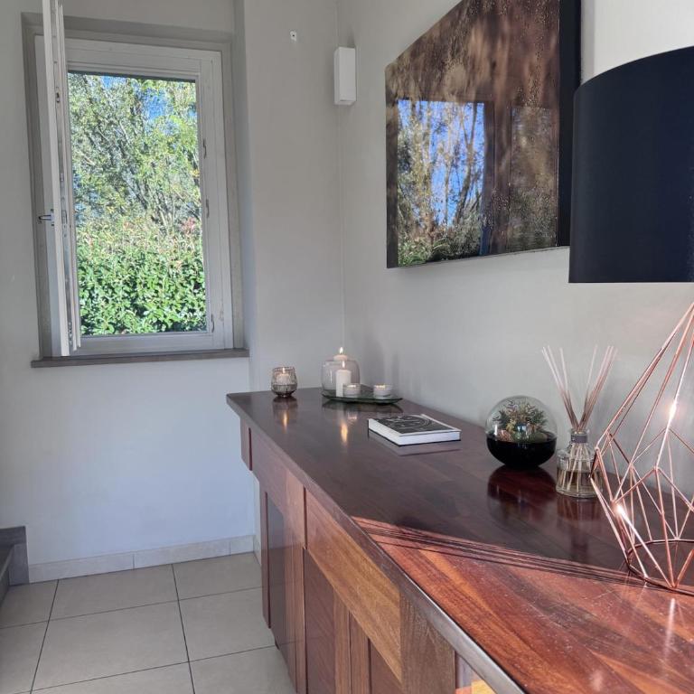 The Artists Villa - Modern Villa with Swimming Pool, Garden , 4 bedrooms and 4 bathrooms - 10 minutes from the city centre - Villa con Vista Giardino - 28