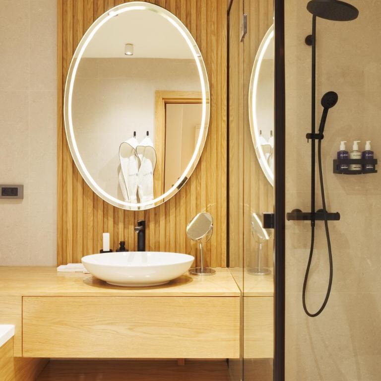 Mountain Retreat Hotel by Dukley - Peak Chalet - 15