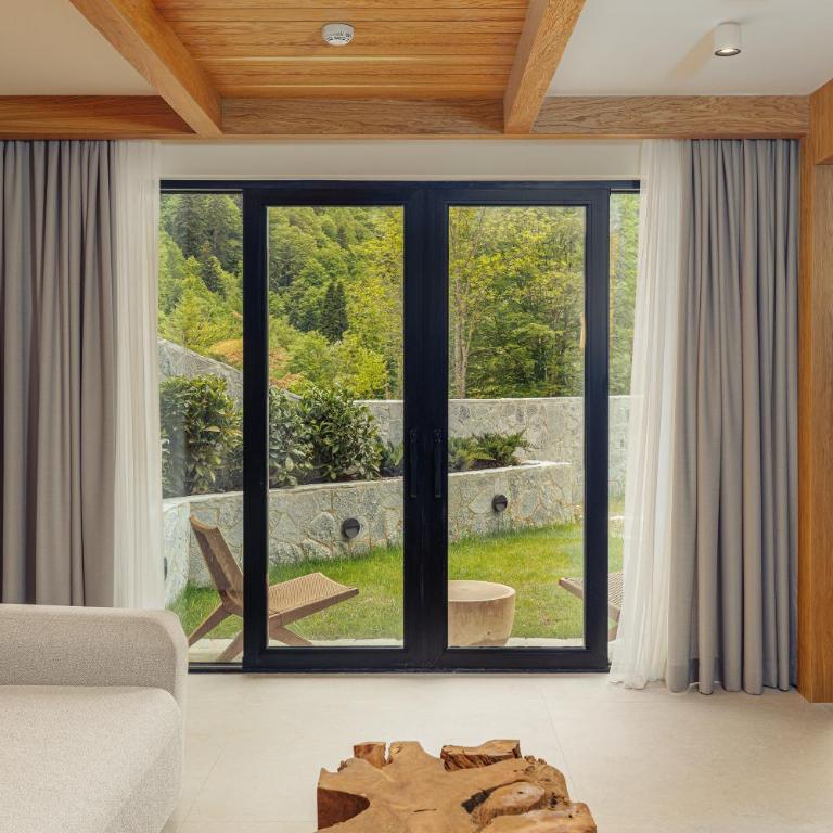 Mountain Retreat Hotel by Dukley - Peak Chalet - 18