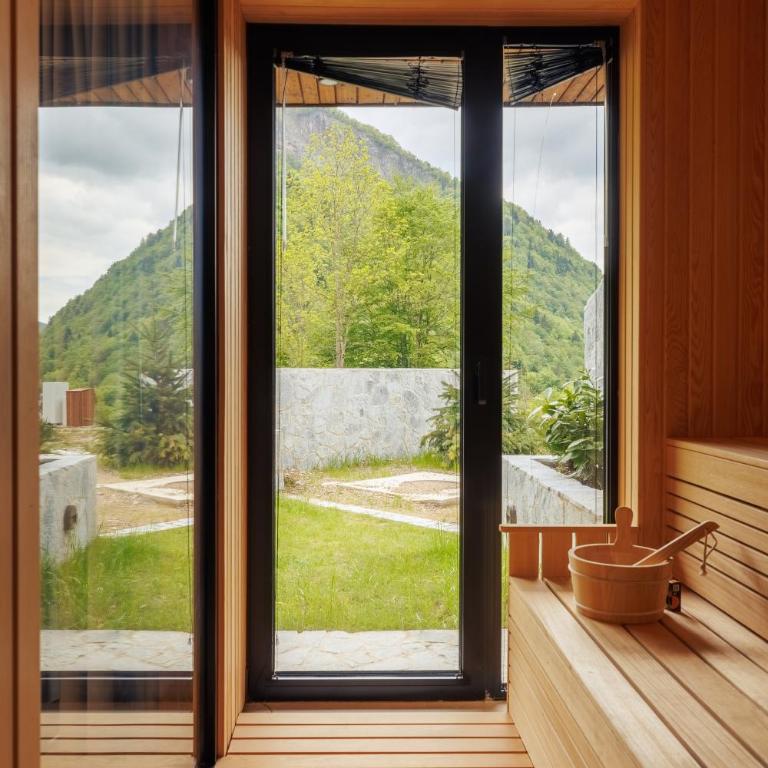 Mountain Retreat Hotel by Dukley - Peak Chalet - 19