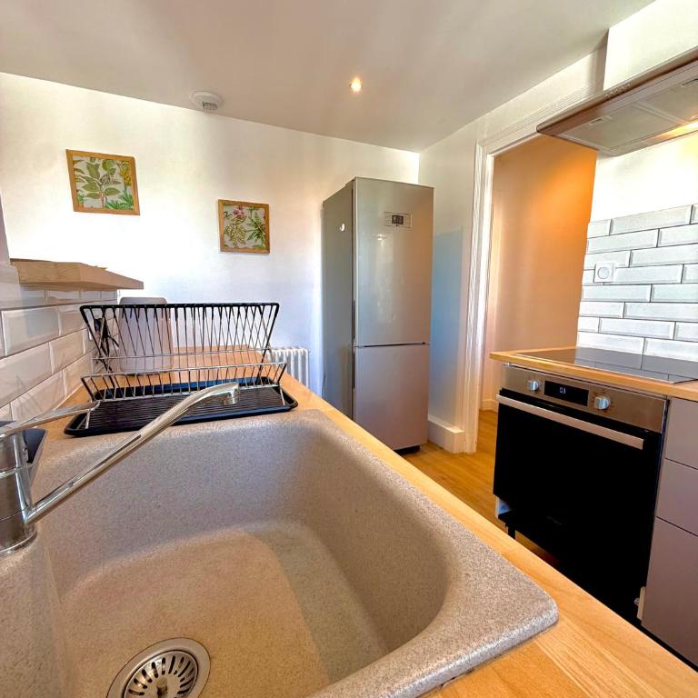 Le Naval - Confort Familial - Appartement 2 Chambres avec Vue sur le Port - 10