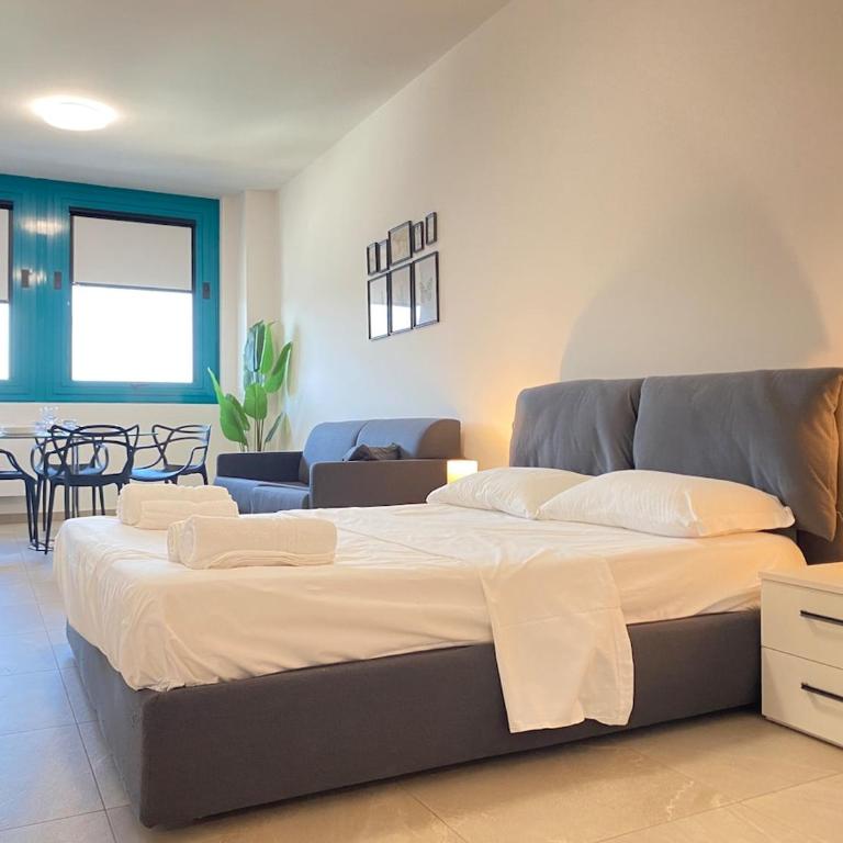 Suite Dall'Ara 4 - San Luca - Stadium - Free Parking - Appartamento con 1 Camera da Letto - 1