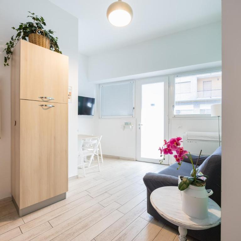 Clari Home - One-Bedroom Apartment - 21