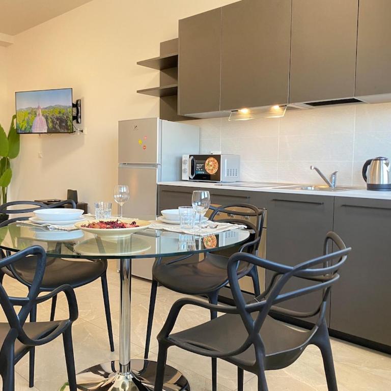 Suite Dall'Ara 4 - San Luca - Stadium - Free Parking - Appartamento con 1 Camera da Letto - 5