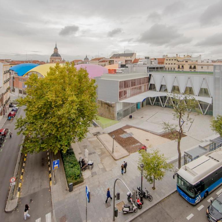 Apartamento de 4hab en La Latina con vistas a Madrid Centro - Apartamento - 24