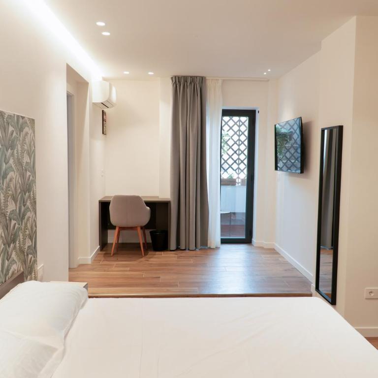 Charming Apartment Renovated - Two-Bedroom Deluxe Apartment with Balcony - 1