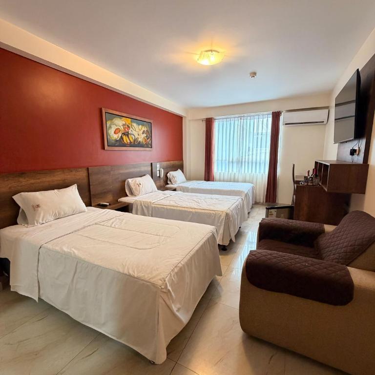 Hotel Central - Standard Triple Room - 9