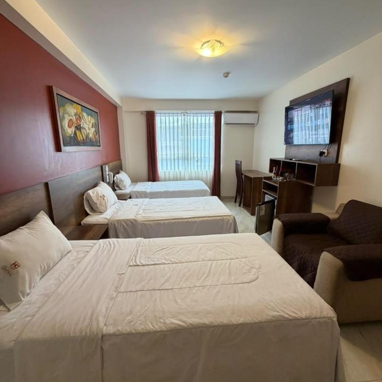 Hotel Central - Standard Triple Room - 10