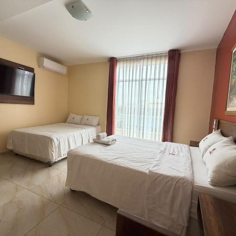Hotel Central - Standard Twin Room - 8