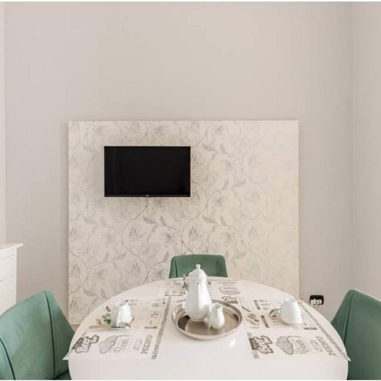 Cairoli54 Apartment - In the Heart of Bari - Two-Bedroom Apartment - 10