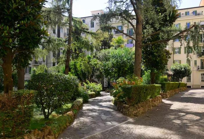 Dimora Chiana Roma Trieste - Coppedè district - Appartamento con 2 Camere da Letto - 48