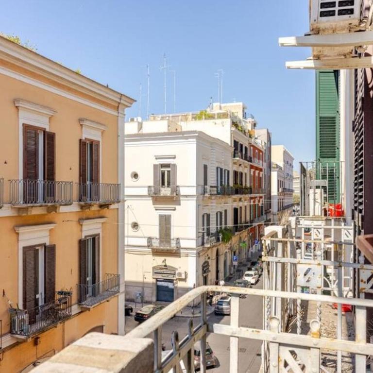 Cairoli54 Apartment - In the Heart of Bari - Two-Bedroom Apartment - 27