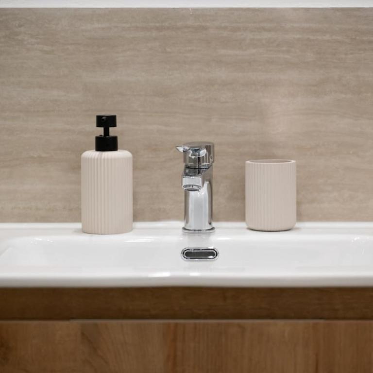 Modelli 54 - Luxury House a Fontana di Trevi - Appartamento con 2 Camere da Letto - 57