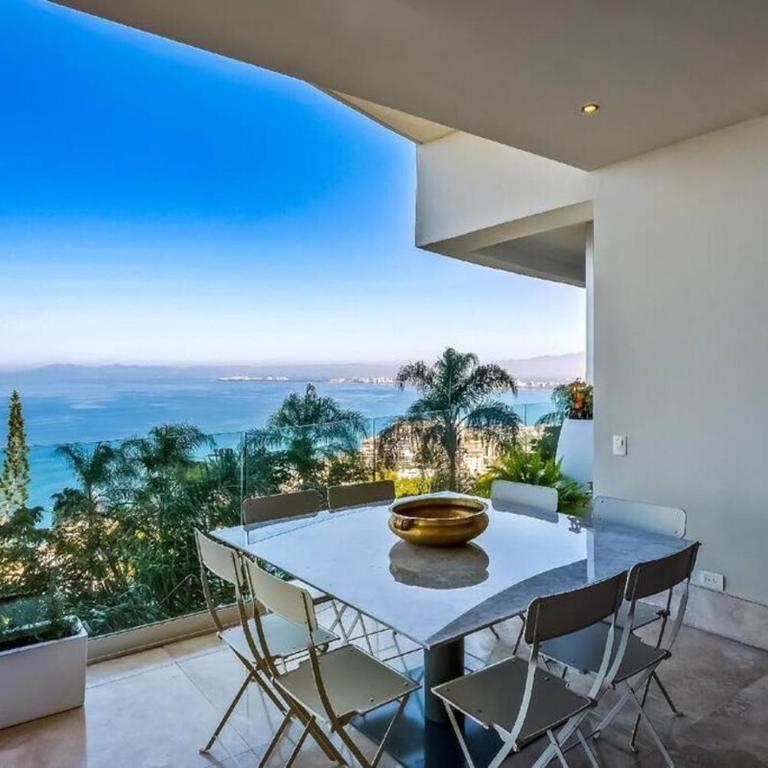 Avalon - 401 Luxury & Breathtaking Sunset Views - Apartment - 10
