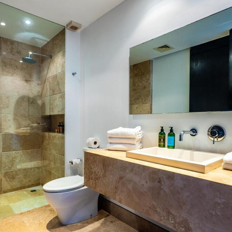 Paramount Bay - 308 Peaceful Luxury View 2 BR - Apartment - 10