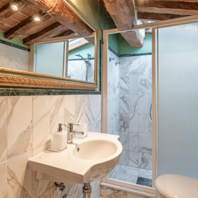 Borghetto Gaddini - Deluxe Apartments- Panoramic view and pool - Appartamento Deluxe con 2 Camere da Letto e Vista Giardino - 29