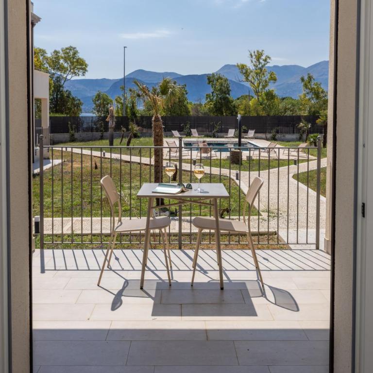 Marina Longa Sea Residence - Apartamento de 1 dormitorio con vistas al jardín - 29