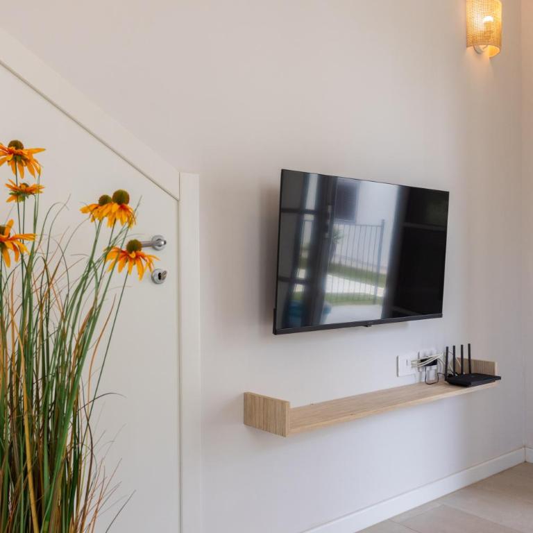 Marina Longa Sea Residence - Apartamento de 1 dormitorio con vistas al jardín - 11