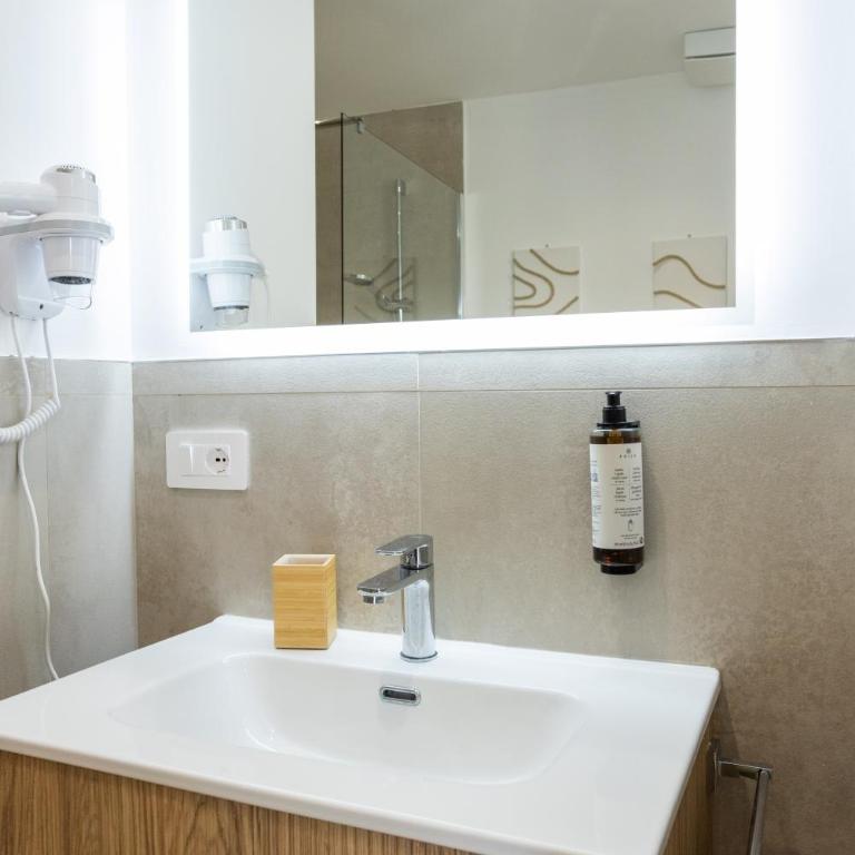 Marina Longa Sea Residence - Apartamento de 1 dormitorio con vistas al jardín - 27