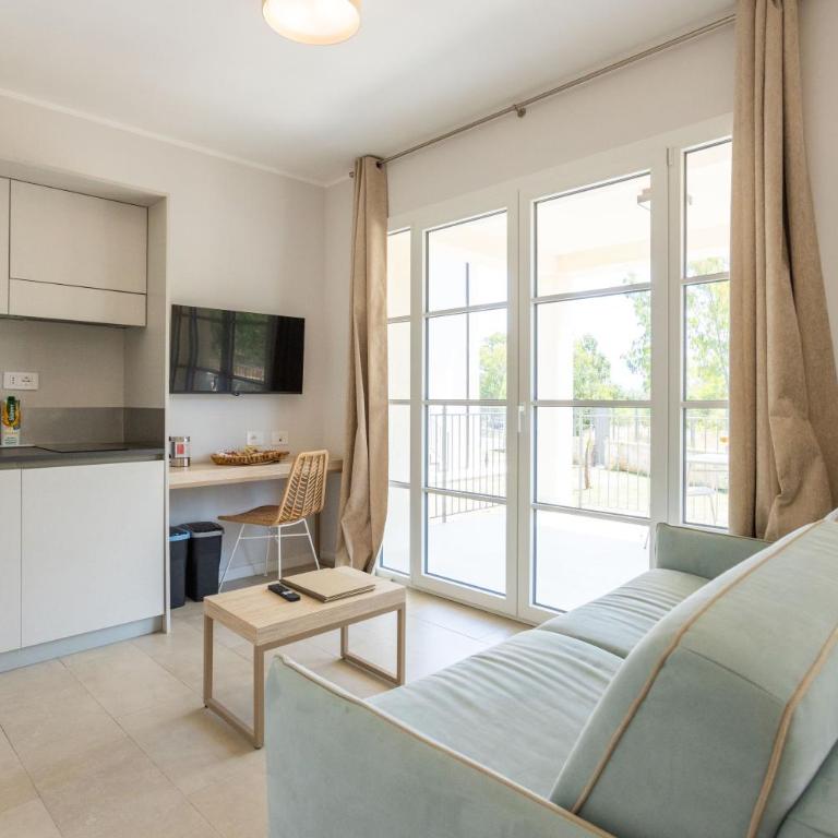 Marina Longa Sea Residence - Estudio con cama extragrande y sofá cama - 3