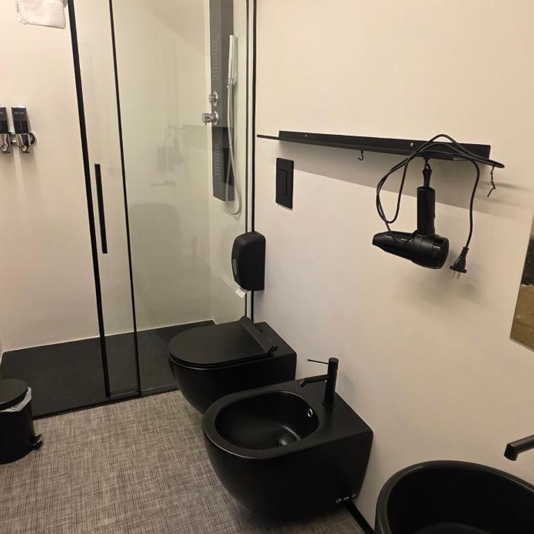 Domus Broggia Napoli - Camera Tripla con Bagno Privato - 16