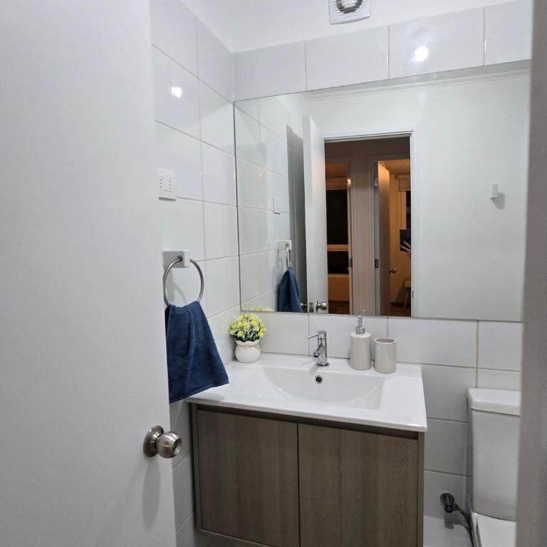 Departamento a pasos del Faro Monumental y Av del Mar La Serena - Three-Bedroom Apartment - 12