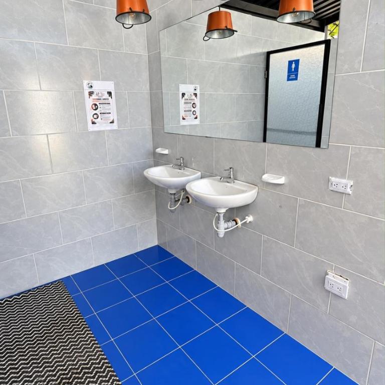 Casa vacacional con piscina y jacuzzi privado - Casa de 2 dormitorios - 14