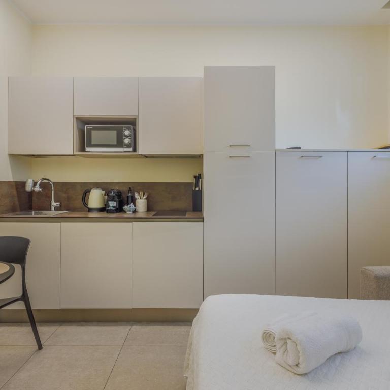 Urban Green Retreat - MotorValley Vibes - Monolocale Deluxe - 1