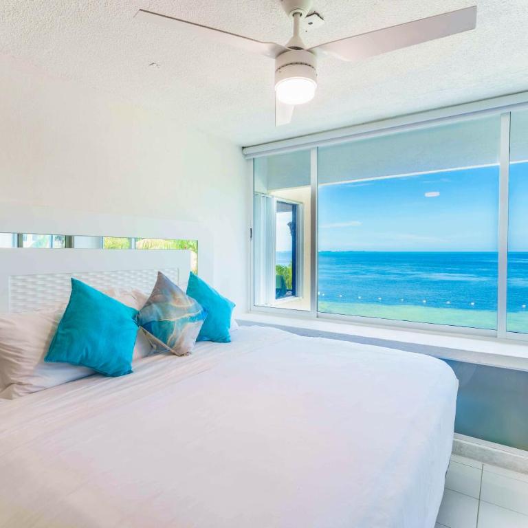 2 Bedroom Ocean Front Condo in the Hotel Zone - Casa - 8