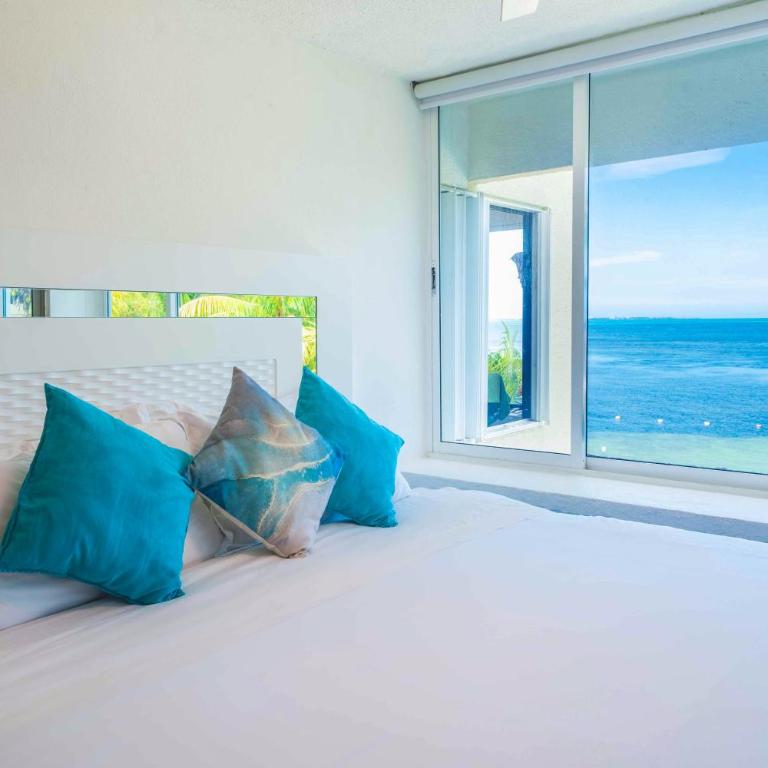 2 Bedroom Ocean Front Condo in the Hotel Zone - Casa - 9