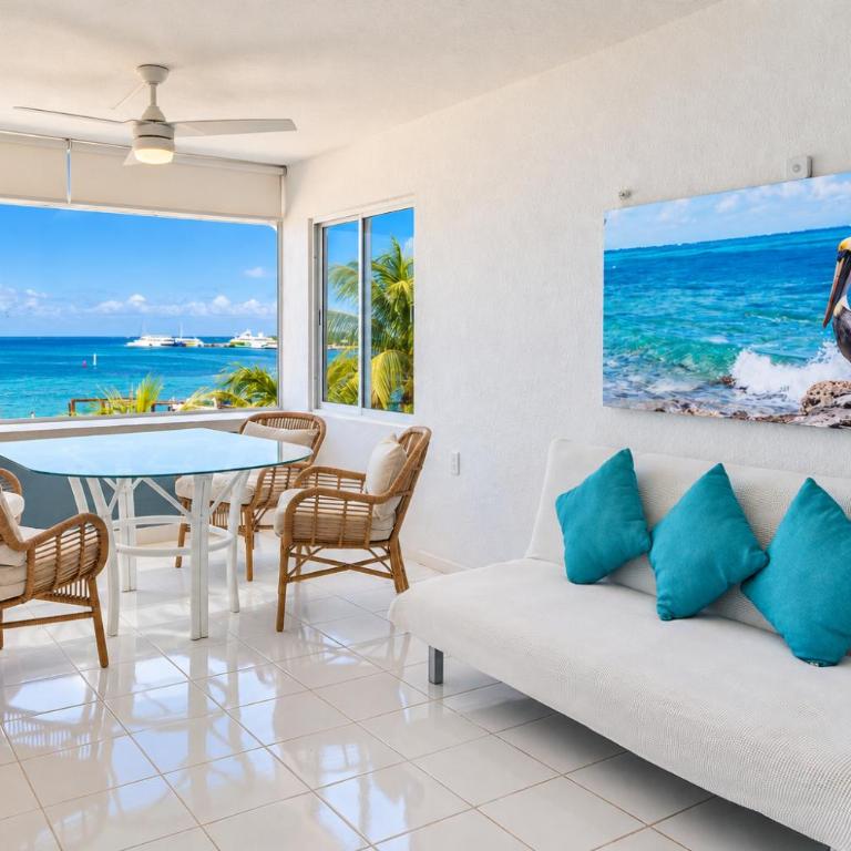 2 Bedroom Ocean Front Condo in the Hotel Zone - Casa - 2