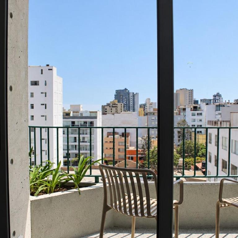 Bright 2BR Balcony Apartment near Miraflores Malecón - Apartamento de 2 dormitorios - 13