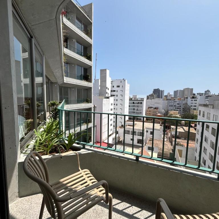 Bright 2BR Balcony Apartment near Miraflores Malecón - Apartamento de 2 dormitorios - 19