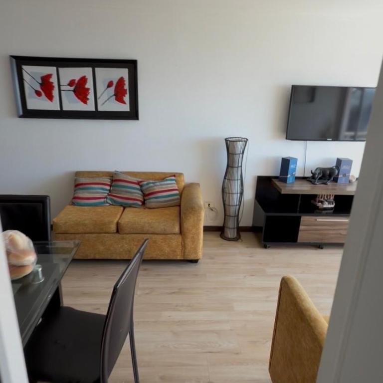 Departamento hermosa vista al mar y a pasos de la playa - Three-Bedroom Apartment - 25