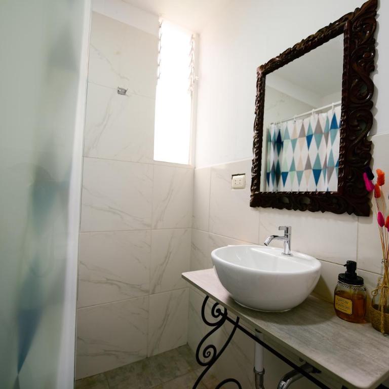 yuraqtampu- Pardo - Deluxe Family Room - 4