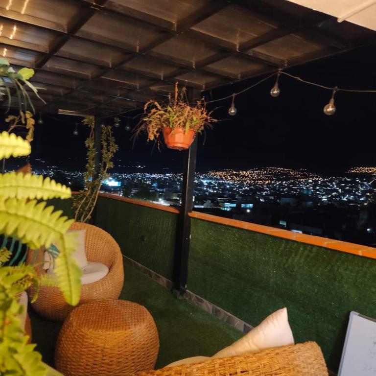 Apartamento Vista Panoramica Ayacucho - Habitación Cuádruple con terraza - 14