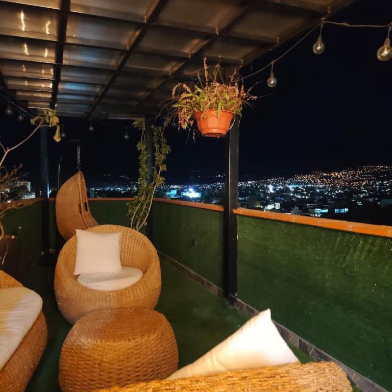 Apartamento Vista Panoramica Ayacucho - Habitación Cuádruple con terraza - 23