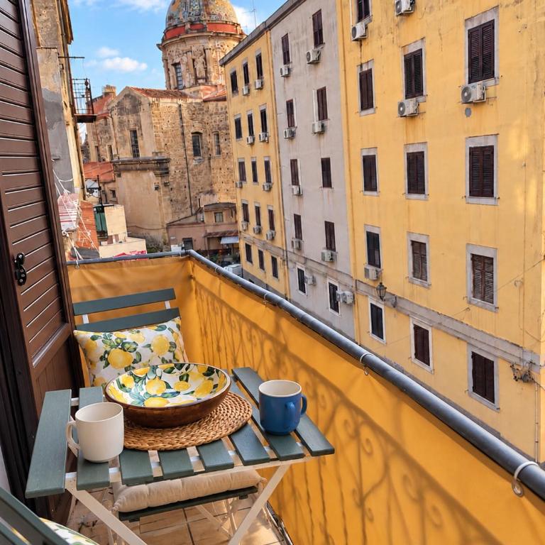 Bedda Home Ballarò Historic Centre Balcony with Dome View Walk Everywhere - Appartamento con 2 Camere da Letto - 21