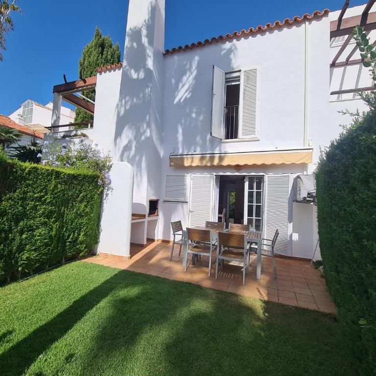 Alsol Apartments - Tres dormitorios, terraza y piscina - Apartamento de 3 dormitorios - 24
