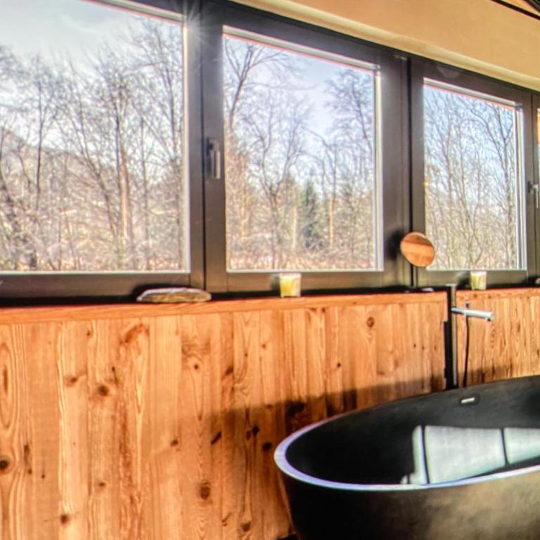 Tyrolean Apartment Jenny in Ischgl with Alpine Views - Two-Bedroom Apartment - 1
