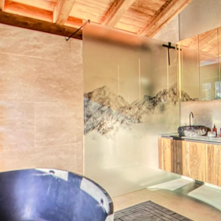 Tyrolean Apartment Jenny in Ischgl with Alpine Views - Two-Bedroom Apartment - 2