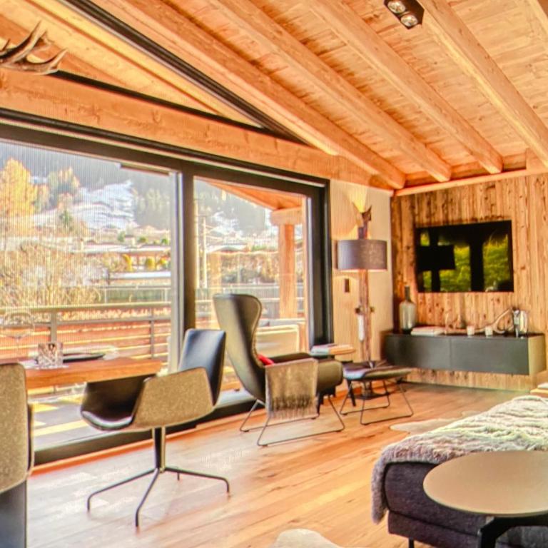 Tyrolean Apartment Jenny in Ischgl with Alpine Views - Two-Bedroom Apartment - 4