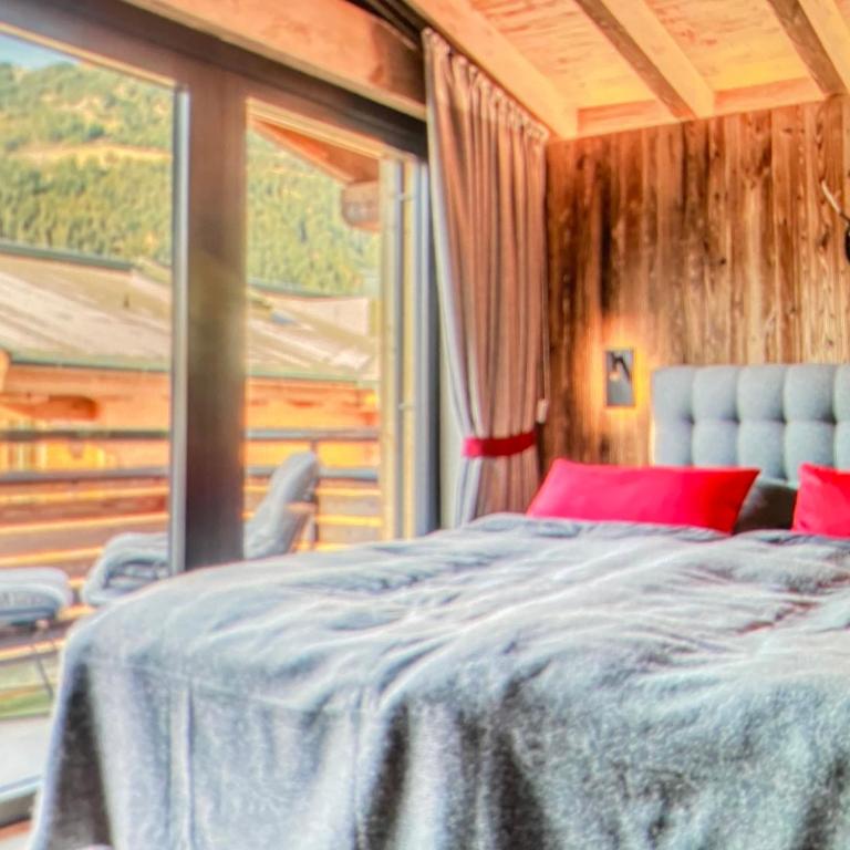 Tyrolean Apartment Jenny in Ischgl with Alpine Views - Two-Bedroom Apartment - 7