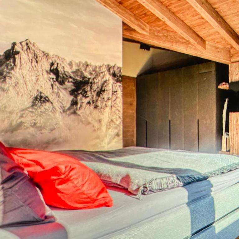 Tyrolean Apartment Jenny in Ischgl with Alpine Views - Two-Bedroom Apartment - 9