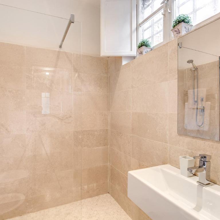 RHH Rome Holiday Home - Appartamento con 2 Camere da Letto - 20